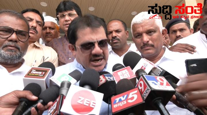 ಸಿದ್ದರಾಮಯ್ಯ ರಿಗಾಗಿ ಕ್ಷೇತ್ರ ವನ್ನು ಬಿಟ್ಟು ಕೊಡುವೆ ಮಾಜಿ ಸಚಿವ ಜಮೀರ್ ಅಹಮ್ಮದ್ ಹಲಾಲ್ ಕಟ್ ಕುರಿತು ಹೇಳಿದ್ದೇನು ಗೊತ್ತಾ ಸಿದ್ದರಾಮಯ್ಯ ರಿಗಾಗಿ ಕ್ಷೇತ್ರ ವನ್ನು ಬಿಟ್ಟು ಕೊಡುವೆ ಮಾಜಿ ಸಚಿವ ಜಮೀರ್ ಅಹಮ್ಮದ್ ಹಲಾಲ್ ಕಟ್ ಕುರಿತು ಹೇಳಿದ್ದೇನು ಗೊತ್ತಾ