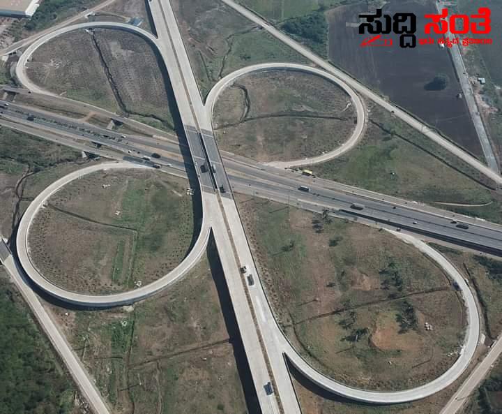 ಹುಬ್ಬಳ್ಳಿಯಲ್ಲಿನ ಸುಂದರವಾದ ವರ್ತುಲ ರಸ್ತೆಯ ಪಕ್ಷಿನೋಟದ ಚಿತ್ರವನ್ನು ಹಂಚಿಕೊಂಡಿದ್ದಾರೆ ಕೇಂದ್ರ ಸಚಿವ ಪ್ರಹ್ಲಾದ್ ಜೋಶಿ – ಹೂವಿನ ಬಳ್ಳಿ ಹಾಗೆ ಅರಳಿದ ಈ ಒಂದು ಯೋಜನೆ ನೀಡಿದ ಪ್ರಧಾನಿ ನರೇಂದ್ರ ಮೋದಿ ಅವರಿಗೆ ಸಾರಿಗೆ ಸಚಿವರಿಗೆ ಧನ್ಯವಾದಗಳನ್ನು ಹೇಳಿದ್ರು ಕೇಂದ್ರ ಸಚಿವರು ಹುಬ್ಬಳ್ಳಿಯಲ್ಲಿನ ಸುಂದರವಾದ ವರ್ತುಲ ರಸ್ತೆಯ ಪಕ್ಷಿನೋಟದ ಚಿತ್ರವನ್ನು ಹಂಚಿಕೊಂಡಿದ್ದಾರೆ ಕೇಂದ್ರ ಸಚಿವ ಪ್ರಹ್ಲಾದ್ ಜೋಶಿ – ಹೂವಿನ ಬಳ್ಳಿ ಹಾಗೆ ಅರಳಿದ ಈ ಒಂದು ಯೋಜನೆ ನೀಡಿದ ಪ್ರಧಾನಿ ನರೇಂದ್ರ ಮೋದಿ ಅವರಿಗೆ ಸಾರಿಗೆ ಸಚಿವರಿಗೆ ಧನ್ಯವಾದಗಳನ್ನು ಹೇಳಿದ್ರು ಕೇಂದ್ರ ಸಚಿವರು