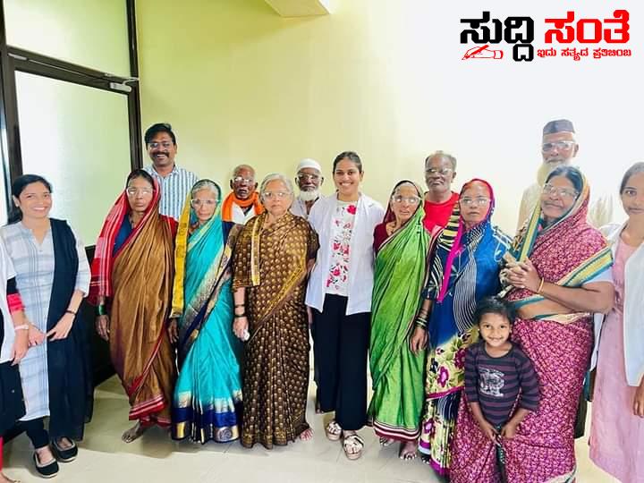 ಹಲವರ ಬದುಕಿಗೆ ಬೆಳಕಾದ ಮಾಜಿ ಸಚಿವ ಸಂತೋಷ್ ಲಾಡ್ – ರಾಜಕಾರಣಿಗಳಿಗೆ ಸಾಮಾಜಿಕ ಜವಾಬ್ದಾರಿ ಹೇಗಿರಬೇಕು ಎಂಬೊದನ್ನು ತೋರಿಸಿಕೊಟ್ಟ ಸಂತೋಷ ಲಾಡ್ ಫೌಂಡೇಶನ್ ಹಲವರ ಬದುಕಿಗೆ ಬೆಳಕಾದ ಮಾಜಿ ಸಚಿವ ಸಂತೋಷ್ ಲಾಡ್ – ರಾಜಕಾರಣಿಗಳಿಗೆ ಸಾಮಾಜಿಕ ಜವಾಬ್ದಾರಿ ಹೇಗಿರಬೇಕು ಎಂಬೊದನ್ನು ತೋರಿಸಿಕೊಟ್ಟ ಸಂತೋಷ ಲಾಡ್ ಫೌಂಡೇಶನ್