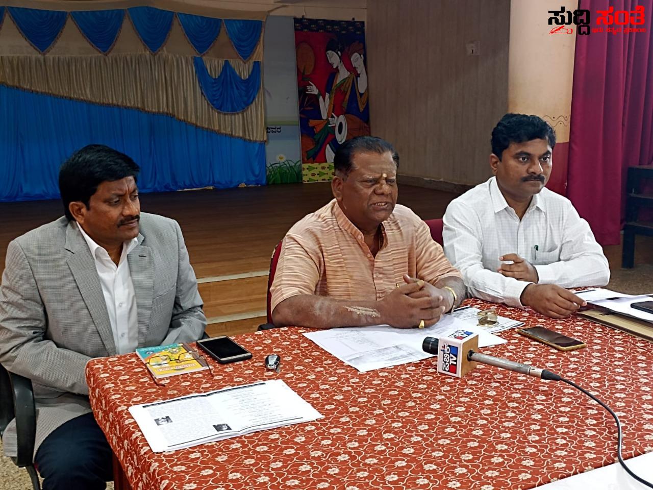 ವರಕವಿ ದ ರಾ ಬೇಂದ್ರೆ ರಾಷ್ಟ್ರೀಯ ಪ್ರಶಸ್ತಿ ಪ್ರಕಟ – ಪ್ರಶಸ್ತಿಗೆ ಭಾಜನರಾದ ಇಬ್ಬರು ಗಣ್ಯ ಸಾಹಿತಿಗಳು….. ವರಕವಿ ದ ರಾ ಬೇಂದ್ರೆ ರಾಷ್ಟ್ರೀಯ ಪ್ರಶಸ್ತಿ ಪ್ರಕಟ – ಪ್ರಶಸ್ತಿಗೆ ಭಾಜನರಾದ ಇಬ್ಬರು ಗಣ್ಯ ಸಾಹಿತಿಗಳು…..