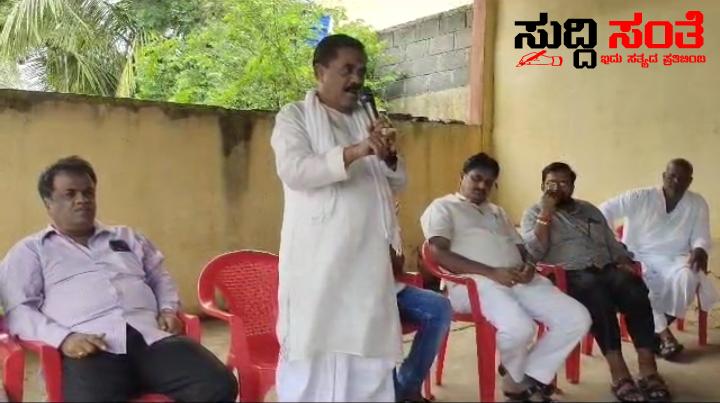 BJP ಮಾಜಿ ಶಾಸಕ ಎಸ್ ಐ ಚಿಕ್ಕನಗೌಡರ ಕಾಂಗ್ರೇಸ್ ಸೇರ್ಪಡೆ BJP ಮಾಜಿ ಶಾಸಕ ಎಸ್ ಐ ಚಿಕ್ಕನಗೌಡರ ಕಾಂಗ್ರೇಸ್ ಸೇರ್ಪಡೆ