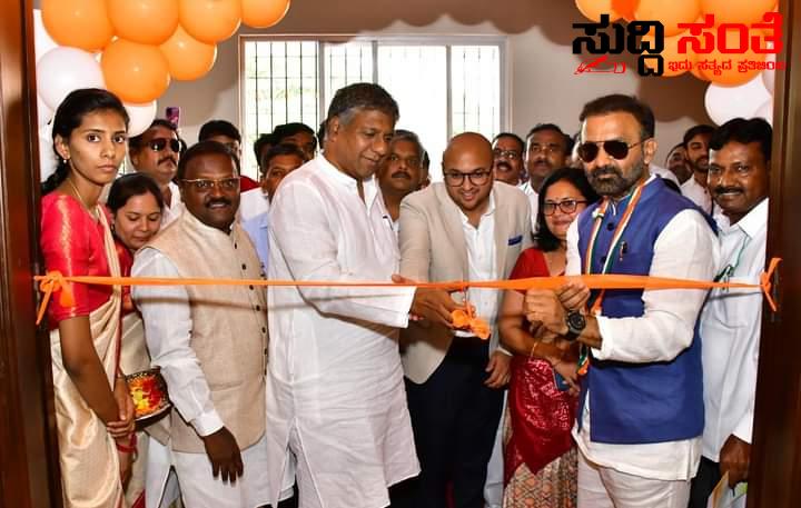 ಧಾರವಾಡ ನೂತನ ಸಭಾಭವನ ಉದ್ಘಾಟನೆ – ಸಚಿವ ಸಂತೋಷ ಲಾಡ್ ಲೋಕಾರ್ಪಣೆ ಹಲವರು ಉಪಸ್ಥಿತಿ…… ಧಾರವಾಡ ನೂತನ ಸಭಾಭವನ ಉದ್ಘಾಟನೆ – ಸಚಿವ ಸಂತೋಷ ಲಾಡ್ ಲೋಕಾರ್ಪಣೆ ಹಲವರು ಉಪಸ್ಥಿತಿ……