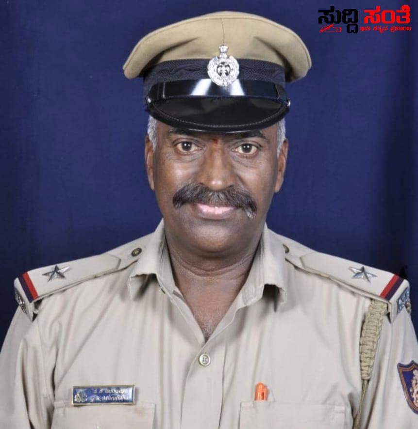 ಹೃದಯಾಘಾತದಿಂದ ನಿಧನರಾದ ASI – ಕರ್ತವ್ಯ ಮುಗಿಸಿಕೊಂಡು ಮನೆಗೆ ಹೊರಟಿದ್ದ ಮುರಳೀಧರ್….. ಹೃದಯಾಘಾತದಿಂದ ನಿಧನರಾದ ASI – ಕರ್ತವ್ಯ ಮುಗಿಸಿಕೊಂಡು ಮನೆಗೆ ಹೊರಟಿದ್ದ ಮುರಳೀಧರ್…..