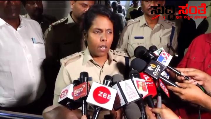 ರೌಡಿ ಗಳಿಗೆ ಎಚ್ಚರಿಕೆ ಸಂದೇಶ ನೀಡಿದ ಖಡಕ್ ಪೊಲೀಸ್ ಆಯುಕ್ತೆ ರೇಣುಕಾ ಸುಕುಮಾರ – ಅವಳಿ ನಗರದಲ್ಲಿ ರೌಡಿಗಳಿಗೆ ಪೊಲೀಸ್ ಆಯುಕ್ತರು ಹೇಳಿದ್ದೇನು ಗೊತ್ತಾ….. ರೌಡಿ ಗಳಿಗೆ ಎಚ್ಚರಿಕೆ ಸಂದೇಶ ನೀಡಿದ ಖಡಕ್ ಪೊಲೀಸ್ ಆಯುಕ್ತೆ ರೇಣುಕಾ ಸುಕುಮಾರ – ಅವಳಿ ನಗರದಲ್ಲಿ ರೌಡಿಗಳಿಗೆ ಪೊಲೀಸ್ ಆಯುಕ್ತರು ಹೇಳಿದ್ದೇನು ಗೊತ್ತಾ…..