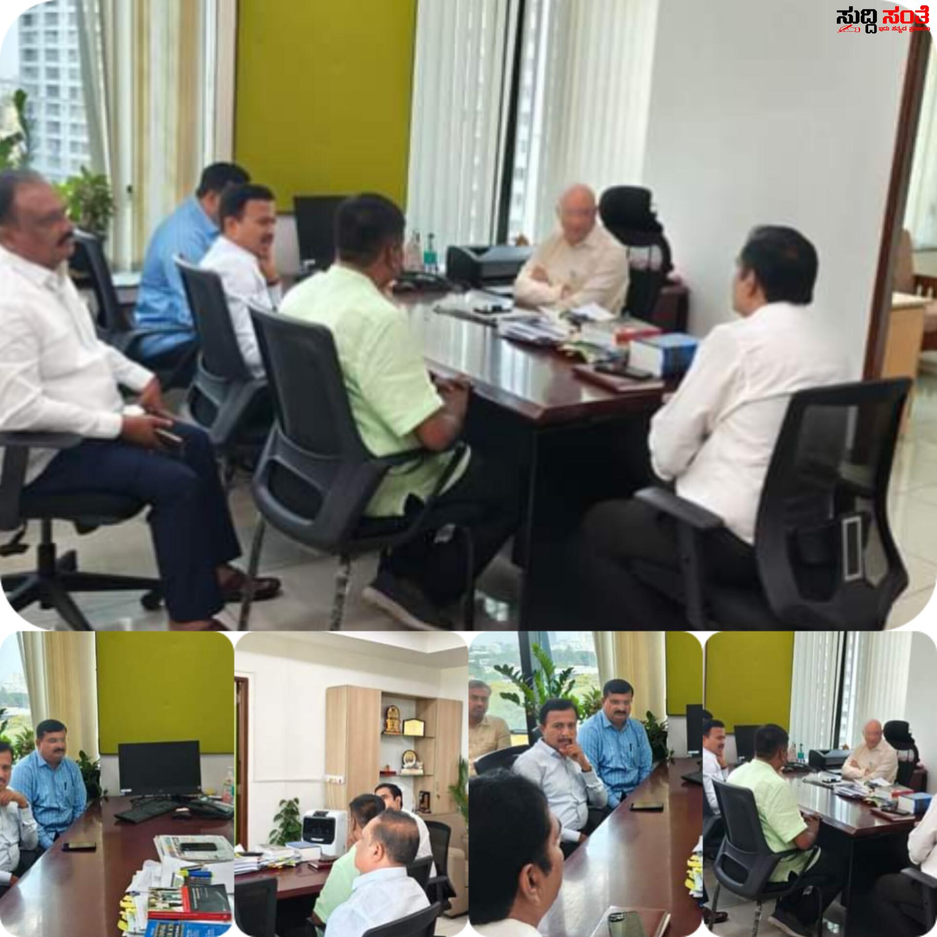 ರಾಜ್ಯದ ಸರ್ಕಾರಿ ನೌಕರರ ಪ್ರಮುಖ ಬೇಡಿಕೆ ಕುರಿತು ಹಿರಿಯ ಅಧಿಕಾರಿಗಳನ್ನು ಭೇಟಿಯಾದ ಷಡಾಕ್ಷರಿ ಯವರು – ಷಡಾಕ್ಷರಿ ಯವರ ನೇತ್ರತ್ವದಲ್ಲಿ ಭೇಟಿಯಾಗಿ ಶೀಘ್ರದಲ್ಲೇ ಅನುಷ್ಠಾನಕ್ಕೆ ಒತ್ತಾಯ….. ರಾಜ್ಯದ ಸರ್ಕಾರಿ ನೌಕರರ ಪ್ರಮುಖ ಬೇಡಿಕೆ ಕುರಿತು ಹಿರಿಯ ಅಧಿಕಾರಿಗಳನ್ನು ಭೇಟಿಯಾದ ಷಡಾಕ್ಷರಿ ಯವರು – ಷಡಾಕ್ಷರಿ ಯವರ ನೇತ್ರತ್ವದಲ್ಲಿ ಭೇಟಿಯಾಗಿ ಶೀಘ್ರದಲ್ಲೇ ಅನುಷ್ಠಾನಕ್ಕೆ ಒತ್ತಾಯ…..