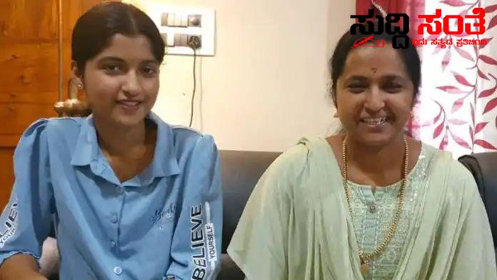 ಮಗಳೊಂದಿಗೆ PUC ಯಲ್ಲಿ ತಾಯಿ ಪಾಸ್ – ಮಗಳು  ಡಿಸ್ಟಿಂಕ್ಷನ್ ತಾಯಿ ಫಸ್ಟ್ ಕ್ಲಾಸ್ ನಲ್ಲಿ ಪಾಸ್….. ಮಗಳೊಂದಿಗೆ PUC ಯಲ್ಲಿ ತಾಯಿ ಪಾಸ್ – ಮಗಳು  ಡಿಸ್ಟಿಂಕ್ಷನ್ ತಾಯಿ ಫಸ್ಟ್ ಕ್ಲಾಸ್ ನಲ್ಲಿ ಪಾಸ್…..