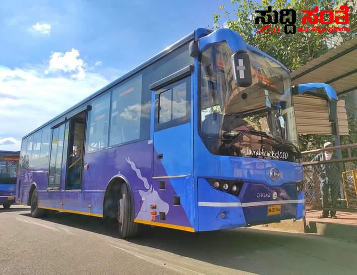 ಆರು ತಿಂಗಳು ಕಳೆದರು ಇನ್ನು ಹೊರಬಾರದ 3502 – ಡಿಪೋ ದಲ್ಲಿ ನಿಂತಲ್ಲೇ ನಿಂತುಕೊಳ್ಳುತ್ತಿವೆ ಬಸ್ ಗಳು…..ಇದೇನಿದು DC ಸಾಹೇಬ್ರೆ ಇದೇಲ್ಲಾ ನಿಮ್ಮ ಗಮನಕ್ಕೆ ಇಲ್ವಾ….. ಆರು ತಿಂಗಳು ಕಳೆದರು ಇನ್ನು ಹೊರಬಾರದ 3502 – ಡಿಪೋ ದಲ್ಲಿ ನಿಂತಲ್ಲೇ ನಿಂತುಕೊಳ್ಳುತ್ತಿವೆ ಬಸ್ ಗಳು…..ಇದೇನಿದು DC ಸಾಹೇಬ್ರೆ ಇದೇಲ್ಲಾ ನಿಮ್ಮ ಗಮನಕ್ಕೆ ಇಲ್ವಾ…..