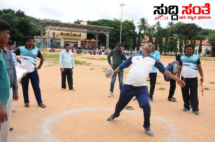 ಯಶಶ್ವಿಯಾಗಿ ನಡೆಯಿತು ಪ್ರಾಥಮಿಕ ಶಾಲಾ ಶಿಕ್ಷಕರ ಕ್ರೀಡಾಕೂಟ – ಕ್ರೀಡಾಕೂಟದಲ್ಲಿ ಗೆದ್ದವರು ಯಾರು ಯಾರು ಫಲಿತಾಂಶದ ಕಂಪ್ಲೀಟ್ ಮಾಹಿತಿ…..