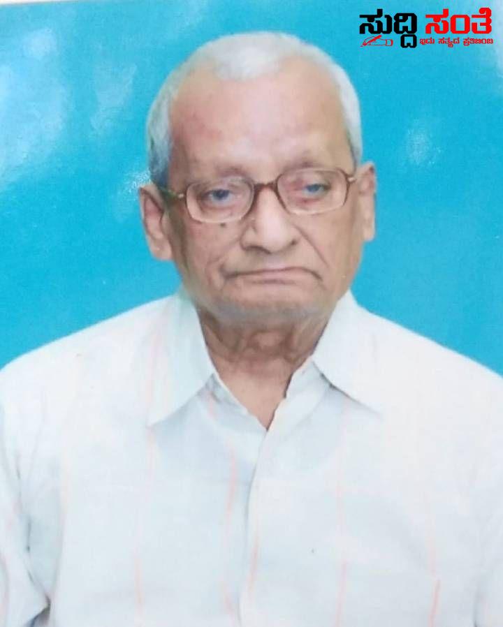 ಬದುಕು ಕಟ್ಟಿಕೊಟ್ಟ ಸರ್ಕಾರಿ ಶಾಲೆಗೆ ನೆರವಾದ ನಿವೃತ್ತ BEO – ತಮ್ಮೂರಿನ ಸರ್ಕಾರಿ ಶಾಲೆಯ ಮಕ್ಕಳಿಗೆ ಸ್ಮಾರ್ಟ್ ಕಲಿಕೆ ಆರಂಭ ಮಾಡಿದ ಸಿದ್ದಪ್ಪ ಉಗ್ರಾಣ ಕಾರ್ಯಕ್ಕೆ ಮೆಚ್ಚುಗೆ….. ಬದುಕು ಕಟ್ಟಿಕೊಟ್ಟ ಸರ್ಕಾರಿ ಶಾಲೆಗೆ ನೆರವಾದ ನಿವೃತ್ತ BEO – ತಮ್ಮೂರಿನ ಸರ್ಕಾರಿ ಶಾಲೆಯ ಮಕ್ಕಳಿಗೆ ಸ್ಮಾರ್ಟ್ ಕಲಿಕೆ ಆರಂಭ ಮಾಡಿದ ಸಿದ್ದಪ್ಪ ಉಗ್ರಾಣ ಕಾರ್ಯಕ್ಕೆ ಮೆಚ್ಚುಗೆ…..