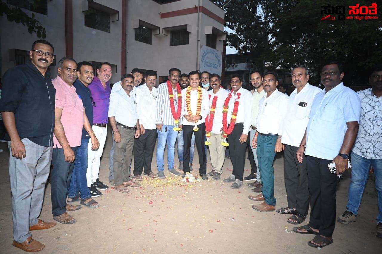 ಶಿವಮೊಗ್ಗ ಜಿಲ್ಲಾ ಸರ್ಕಾರಿ ನೌಕರರ ಸಂಘದ ಚುನಾವಣೆ ಫಲಿತಾಂಶ – ಅತಿ ಹೆಚ್ಚು ಸ್ಥಾನ ಗೆದ್ದ ಹಾಲಿ ಅಧ್ಯಕ್ಷ ಸಿಎಸ್ ಷಡಾಕ್ಷರಿ ಬಣದ ಸದಸ್ಯರು…..ಫಲಿತಾಂಶದ ಕಂಪ್ಲೀಟ್ ಮಾಹಿತಿ….. ಶಿವಮೊಗ್ಗ ಜಿಲ್ಲಾ ಸರ್ಕಾರಿ ನೌಕರರ ಸಂಘದ ಚುನಾವಣೆ ಫಲಿತಾಂಶ – ಅತಿ ಹೆಚ್ಚು ಸ್ಥಾನ ಗೆದ್ದ ಹಾಲಿ ಅಧ್ಯಕ್ಷ ಸಿಎಸ್ ಷಡಾಕ್ಷರಿ ಬಣದ ಸದಸ್ಯರು…..ಫಲಿತಾಂಶದ ಕಂಪ್ಲೀಟ್ ಮಾಹಿತಿ…..