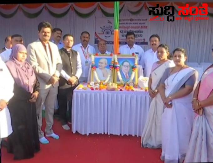 ಧ್ವಜಾರೋಹಣಕ್ಕೆ ಚಕ್ಕರ್ ಪೈಲ್ ಸಹಿ ಮಾಡಿಸಿಕೊಳ್ಳಲು ಹಾಜರ್ – ದೇಶಭಿಮಾನಕ್ಕಿಂದ ಪೈಲ್ ಗಳೇ ಮಹತ್ವವಾದವು ಈ ಅಧಿಕಾರಿಗಳಿಗೆ…..ಪಾಲಿಕೆಯ ಧ್ವಜಾರೋಹಣಕ್ಕೆ ಯಾರು ಯಾರು ಚಕ್ಕರ್ ಹೊಡೆದಿದ್ದಾರೆ ಗೊತ್ತಾ….. ಧ್ವಜಾರೋಹಣಕ್ಕೆ ಚಕ್ಕರ್ ಪೈಲ್ ಸಹಿ ಮಾಡಿಸಿಕೊಳ್ಳಲು ಹಾಜರ್ – ದೇಶಭಿಮಾನಕ್ಕಿಂದ ಪೈಲ್ ಗಳೇ ಮಹತ್ವವಾದವು ಈ ಅಧಿಕಾರಿಗಳಿಗೆ…..ಪಾಲಿಕೆಯ ಧ್ವಜಾರೋಹಣಕ್ಕೆ ಯಾರು ಯಾರು ಚಕ್ಕರ್ ಹೊಡೆದಿದ್ದಾರೆ ಗೊತ್ತಾ…..