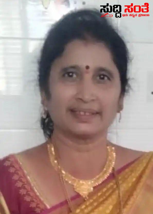 ಭೀಕರ ಅಪಘಾತ ಶಿಕ್ಷಕಿ ಸಾವು – ಬೈಕ್ ಗೆ ಗುದ್ದಿದ ಕಾರು ಆಸ್ಪತ್ರೆಯಲ್ಲಿ ಶಿಕ್ಷಕಿ ಸಾವು…..
