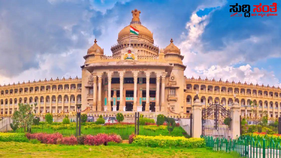 ಆತಂಕದಲ್ಲಿ ರಾಜ್ಯ ಸರ್ಕಾರಿ ನೌಕರರು – ಸಮಸ್ಯೆ ಪರಿಹಾರಕ್ಕೆ ಒತ್ತಾಯಿಸಿದ ಸಂಘಟನೆಯ ಮುಖಂಡರು….. ಆತಂಕದಲ್ಲಿ ರಾಜ್ಯ ಸರ್ಕಾರಿ ನೌಕರರು – ಸಮಸ್ಯೆ ಪರಿಹಾರಕ್ಕೆ ಒತ್ತಾಯಿಸಿದ ಸಂಘಟನೆಯ ಮುಖಂಡರು…..