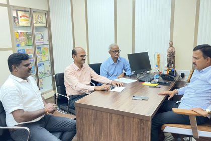 ಸರ್ಕಾರಿ ನೌಕರರಿಗೆ ನಗದು ರಹಿತ ಚಿಕಿತ್ಸೆ ಕುರಿತು ಷಡಾಕ್ಷರಿ ಅವರ ಸಭೆ ಶೀಘ್ರದಲ್ಲೇ ಯೋಜನೆ ಆರಂಭದ ಭರವಸೆ