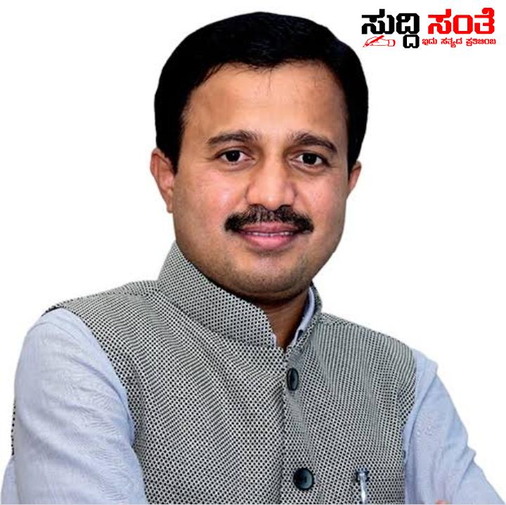 ರಾಜ್ಯದ ಸರ್ಕಾರಿ ನೌಕರರಿಗೆ ವೇತನ ಆಯೋಗ ರಚನೆ ಕುರಿತು ಷಡಾಕ್ಷರಿ ಅವರ ಸ್ಪಷ್ಟನೆ ದೀಪಾವಳಿ ಹಬ್ಬದ ಶುಭಾಶಯ ಹೇಳುತ್ತಾ ರಾಜ್ಯದ ಸರ್ಕಾರಿ ನೌಕರರಿಗೆ ವೇತನ ಆಯೋಗ ಕುರಿತು ಹೇಳಿದ್ದೇನು ಗೊತ್ತಾ…..