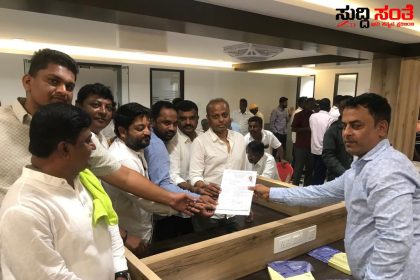 ಕಲಘಟಗಿ ವಿಧಾನ ಸಭಾ ಕ್ಷೇತ್ರದ ಕಾಂಗ್ರೆಸ್ ಪಕ್ಷದ ಅಭ್ಯರ್ಥಿಗೆ ಅರ್ಜಿ ಸಲ್ಲಿಸಿದ ನಾಗರಾಜ್ ಛಬ್ಬಿ – ಪಕ್ಷದ ಕಚೇರಿಯಲ್ಲಿ  ಟಿಕೆಟ್ ಗಾಗಿ ಅರ್ಜಿ ಸಲ್ಲಿಸಿದ ನಾಗರಾಜ್ ಛಬ್ಬಿ