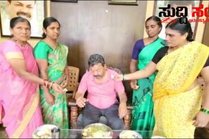 ಶಾಸಕ ರೇಣುಕಾಚಾರ್ಯ ರಿಗೆ ಕೈ ತುತ್ತು ತಿನಿಸಿದ ಮಹಿಳೆಯರು – ಸಹೋದರನ ಮಗನ ಸಾವಿನಿಂದಾಗಿ ಊಟ ಮಾಡದೆ ಉಪವಾಸದಲ್ಲಿದ್ದ ಶಾಸಕರಿಗೆ ಊಟ ಮಾಡಿಸಿದ ಮಹಿಳೆಯರು…..