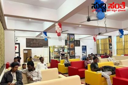 ರೈಲ್ವೆ ನಿಲ್ದಾಣದಲ್ಲಿ ಮತ್ತೊಂದು ಸೇವೆಯನ್ನು ಸಾರ್ವಜನಿಕರಿಗೆ ನೀಡಿದ ಕೇಂದ್ರ ಸಚಿವ ಪ್ರಹ್ಲಾದ್ ಜೋಶಿಯವರು – ರೈಲ್ವೆ ನಿಲ್ದಾಣದಲ್ಲಿ ಆರಂಭಗೊಂಡಿತು ಅತ್ಯಾಧುನಿಕ ಹವಾನಿಯಂತ್ರಿತ ವ್ಯವಸ್ಥೆ ಮಾಹಿತಿ ಹಂಚಿಕೊಂಡರು ಸಚಿವರು