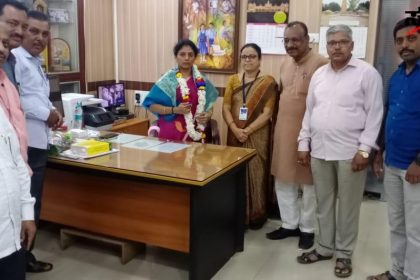 ಶಿಕ್ಷಣ ಇಲಾಖೆಯ ಅಪರ ಆಯುಕ್ತರಿಗೆ ರಾಜ್ಯ ಸರ್ಕಾರಿ ಪ್ರಾಥಮಿಕ ಶಾಲಾ ಶಿಕ್ಷಕರ ಸಂಘದ ಸ್ವಾಗತ  – ಗುರು ತಿಗಡಿ ನೇತೃತ್ವದಲ್ಲಿ ಸ್ವಾಗತ ಕೋರಿ ಸನ್ಮಾನಿಸಿದ ಟೀಮ್