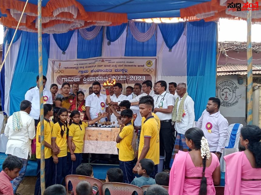 ಅಪೌಷ್ಟಿಕತೆಯಿಂದ ಬಳಲುತ್ತಿರುವ ಮಕ್ಕಳನ್ನು ದತ್ತು ಪಡೆದುಕೊಂಡ ಡಾ ಗಿರೀಜಾ ಪಲ್ಲಕ್ಕಿ ಮತ್ತು ಡಾ ರವಿ ಸೋಮಣ್ಣವರ ದಂಪತಿಗಳು – ಬಿಡುವಿಲ್ಲದ ಕರ್ತವ್ಯದ ನಡುವೆಯೂ ಸಾಮಾಜಿಕ ಜವಾಬ್ದಾರಿಯನ್ನು ತೋರಿಸಿಕೊಟ್ಟು ಮಾದರಿಯಾದ ವೈಧ್ಯ ದಂಪತಿಗಳು