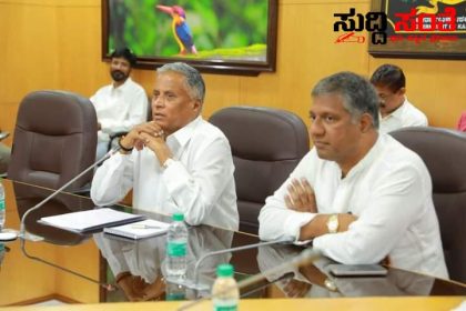 ವಸತಿ ಯೋಜನೆ ಪ್ರಗತಿ ಪರಿಶೀಲನಾ ಸಭೆಯಲ್ಲಿ ಪಾಲ್ಗೊಂಡ ಶಾಸಕ ಅರವಿಂದ ಬೆಲ್ಲದ – ವಿವಿಧ ಅಭಿವೃದ್ದಿ ಕಾಮಗಾರಿಗಳ ಕುರಿತಂತೆ ಸಚಿವರೊಂದಿಗೆ ಪ್ರಗತಿ ಪರಿಶೀಲನೆ ಮಾಡಿದ ಶಾಸಕರು