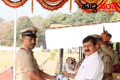 ಖಡಕ್ ಪೊಲೀಸ್ ಇನ್ಸ್ಪೇಕ್ಟರ್ ಶಿವಾನಂದ ಕಮತಗಿ ಗೆ ಕೇಂದ್ರ ಗೃಹ ಇಲಾಖೆಯ ಶ್ರೇಷ್ಠ ತನಿಖಾ ಪ್ರಶಸ್ತಿ ಪ್ರಧಾನ – ಫ್ರೂಟ್ ಇರ್ಫಾನ್ ಪ್ರಕರಣದ ತನಿಖೆಗೆ ಲಭಿಸಿದ ಪ್ರಶಸ್ತಿ ಬೆಂಗಳೂರಿನಲ್ಲಿ ಗೃಹ ಸಚಿವರಿಂದ ಸ್ವೀಕಾರ ಸಾಕ್ಷಿಯಾದರು ಕುಟುಂಬಸ್ಥರು…..