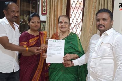 ಪೂರ್ಣಿಮಾ ಸವದತ್ತಿ ಯವರಿಗೆ JDS ಪಕ್ಷದ ಮಹಿಳಾ ವಿಭಾಗದ ರಾಜ್ಯ ಪ್ರಧಾನ ಕಾರ್ಯದರ್ಶಿಯೊಂದಿಗೆ ನಾಲ್ಕು ಜಿಲ್ಲೆಗಳ ಉಸ್ತುವಾರಿ ಜವಾಬ್ದಾರಿ – ನೇಮಕ ಮಾಡಿ ಆದೇಶ ಪತ್ರ ಹಸ್ತಾಂತರ ಮಾಡಿದ ಲೀಲಾದೇವಿ ಆರ್ ಪ್ರಸಾದ್