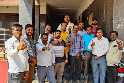 ರಾಜ್ಯದ ಸರ್ಕಾರಿ ನೌಕರರ ಬೇಡಿಕೆಗಳನ್ನು ಈಡೇರಿಸಿದ CM,ರಾಜ್ಯಾಧ್ಯಕ್ಷರಿಗೆ ಶಿಗ್ಗಾವಿ ನೌಕರರ ಸಂಘದಿಂದ ಅಭಿನಂದನೆಗಳು – ಅರುಣ ಹುಡೇದಗೌಡ್ರು ಮತ್ತು ಟೀಮ್ ಪರವಾಗಿ ಅಭಿನಂದನೆಗಳು