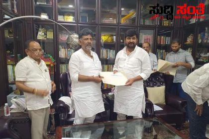 ಬಿ ಫಾರಂ ಪಡೆದುಕೊಂಡ ವಿನಯ ಕುಲಕರ್ಣಿ – ಸೋಮವಾರ ನಾಮಪತ್ರ ಸಲ್ಲಿಕೆ ಮಂಗಳವಾರ ಭವಿಷ್ಯ ನಿರ್ಧಾರ…..