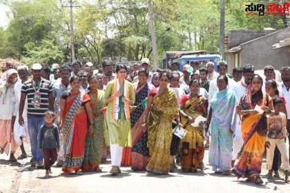 ನಿಮ್ಮ ಅಪ್ಪಾರ ಬಂದಿದ್ದಕ್ಕಿಂತ ಹೆಚ್ಚಾತು ನಾವು ನಿಮಗ ವೋಟ್ ಹಾಕ್ತೇವಿ ಚಿಂತಿ ಮಾಡಬ್ಯಾಡ್ರಿ – ತಂದೆಯ ಪರವಾಗಿ ವಿನಯ ಕುಲಕರ್ಣಿ ಪುತ್ರಿ ಭರ್ಜರಿ ಮತಭೇಟೆ…..