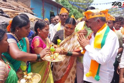 ಆರತಿ ಮಾಡಿ MR ಪಾಟೀಲ ರಿಗೆ ಬೆಂಬಲ ನೀಡುತ್ತಿರುವ ಕುಂದಗೋಳ ಮಹಿಳೆಯರು – ಕ್ಷೇತ್ರದಲ್ಲಿ MR ಪಾಟೀಲ ರಿಗೆ ಕಂಡು ಬರುತ್ತಿದೆ ಅಭೂತಪೂರ್ವ ಬೆಂಬಲ…..