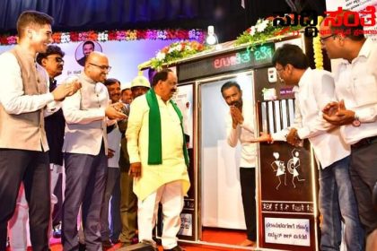 ಗೃಹಜ್ಯೋತಿ ಯೋಜನೆಗೆ ಧಾರವಾಡದಲ್ಲಿ ಚಾಲನೆ – ವಿಭಿನ್ನವಾಗಿ ಯೋಜನೆಗೆ ಚಾಲನೆ ನೀಡಿದ ಸಚಿವ ಸಂತೋಷ ಲಾಡ್ ಸಾಕ್ಷಿಯಾದರು ಶಾಸಕ NH ಕೋನರಡ್ಡಿ ಅಧಿಕಾರಿಗಳು…..