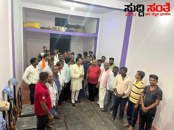 ಗ್ರಾಮ ಸಭೆಯಲ್ಲಿ ಪಾಲ್ಗೊಂಡು ಸಮಸ್ಯೆ ಆಲಿಸಿದ ಶರಣು ಅಂಗಡಿ – ಹಾವೇರಿ ಗದಗ ಲೋಕಸಭಾ ಕ್ಷೇತ್ರದಲ್ಲಿ ಭರ್ಜರಿಯಾಗಿ ನಡೆದಿದೆ ಶರಣು ಅಂಗಡಿ ಚುನಾವಣೆಯ ಸಿದ್ದತೆ…..