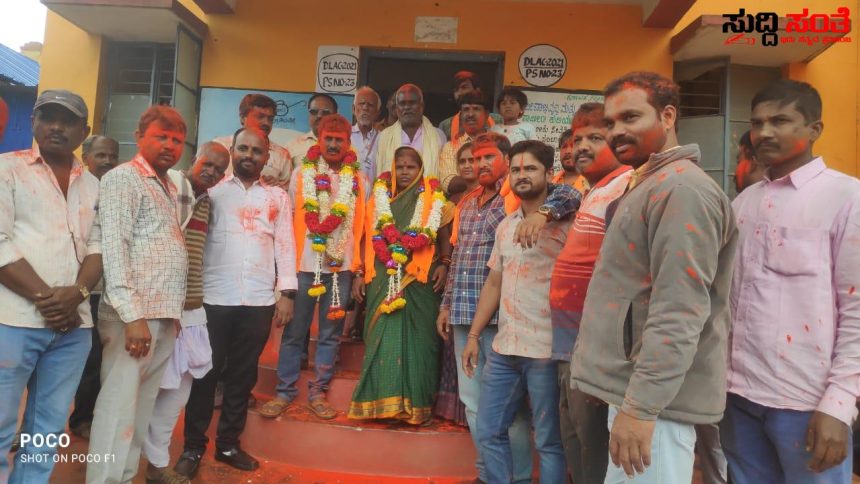 ನರೇಂದ್ರ ಗ್ರಾಮ ಪಂಚಾಯತ ಅಧ್ಯಕ್ಷ ರಾಗಿ ನಾಗರಾಜ ಹೊಟ್ಟಿಹೋಳಿ ಉಪಾಧ್ಯಕ್ಷರಾಗಿ ಶ್ರೀಮತಿ ಮಲ್ಲವ್ವ ವಾಲಿಕಾರ ಆಯ್ಕೆ – ಶಂಕರ ಕೋಮಾರದೇಸಾಯಿ ಸೇರಿದಂತೆ ಹಲವರಿಂದ ನೂತನ ಅಧ್ಯಕ್ಷ ಉಪಾಧ್ಯಕ್ಷರಿಗೆ ಅಭಿನಂದನೆಗಳು…..