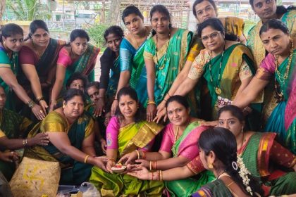 ಉಣಕಲ್ ಕೆರೆಗೆ ಬಾಗಿನ ಅರ್ಪನೆ – ದೀಪಾ ಗೌರಿ ನೇತ್ರತ್ವದಲ್ಲಿ ನಡೆಯಿತು ಅರ್ಥಪೂರ್ಣ ಕಾರ್ಯಕ್ರಮ…..