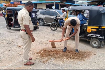 ಲಾಠಿ ಹಿಡಿಯುವ ಖಾಕಿ ಕೈಯಲ್ಲಿ ಬಂತು ಗುದ್ದಲಿ,ಸಲಿಕೆ – ಕರ್ತವ್ಯದ ಜೊತೆಯಲ್ಲಿ ಪೊಲೀಸರ ಕಾರ್ಯಕ್ಕೆ ಸಾರ್ವಜನಿಕರಿಂದ ಮೆಚ್ಚುಗೆ…..