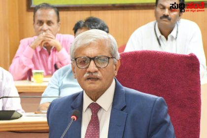 ಸೆ.9 ರಿಂದ 12 ರವರೆಗೆ ಸುಸ್ಥಿರ ಕೃಷಿಗಾಗಿ ಸಿರಿಧಾನ್ಯಗಳು ಘೊಷವಾಕ್ಯದಡಿ ಕೃಷಿ ಮೇಳ – ಕೃಷಿ ಮೇಳದಲ್ಲಿ ನಾಲ್ಕು ದಿನ ಏನೇನು ಇರಲಿದೆ ಕಂಪ್ಲೀಟ್ ಮಾಹಿತಿ ನೀಡಿದ್ದಾರೆ ಕುಲಪತಿ ಡಾ ಪಿ ಎಲ್ ಪಾಟೀಲ್…..