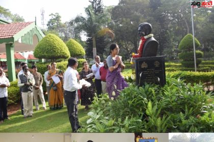 ವಿಕೇಂದ್ರೀಕರ ಹರಿಕಾರ ಅಬ್ದುಲ್ ನಜೀರ್ ಸಾಬ್ ರವರ 91ನೇ ಜನ್ಮ ದಿನಾಚರಣೆ – ANSSIRD ಸಂಸ್ಥೆಯಲ್ಲಿ ನಿರ್ದೇಶಕಿ ಲಕ್ಷ್ಮೀಪ್ರಿಯಾ ನೇತ್ರತ್ವದಲ್ಲಿ ನಡೆಯಿತು ಅರ್ಥಪೂರ್ಣ ಕಾರ್ಯಕ್ರಮ ಸಾಕ್ಷಿಯಾದ್ರು ಸಂಸ್ಥೆಯ ಅಧಿಕಾರಿಗಳು ಸಿಬ್ಬಂದಿಗಳು…..