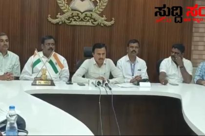 7ನೇ ವೇತನ ಆಯೋಗ ಸೇರಿದಂತೆ ಸರ್ಕಾರಿ ನೌಕರರ ಬೇಡಿಕೆಗಳ ಕುರಿತಂತೆ ಷಡಾಕ್ಷರಿಯವರಿಂದ ಮಹತ್ವದ ಮಾಹಿತಿ – ರಾಜ್ಯ ಸರ್ಕಾರಿ ನೌಕರರಿಗೆ ಭರವಸೆಯ ಮಾತುಗಳೊಂದಿಗೆ ನೌಕರರಿಗೆ ಹೇಳಿದ್ದೇನು ಗೊತ್ತಾ…..ಸರ್ಕಾರಕ್ಕೆ ನೀಡಿದ ಸಂದೇಶ ಎನು ನೋಡಿ ಷಡಾಕ್ಷರಿಯವರೇ ಮಾತನಾಡಿದ್ದಾರೆ…..