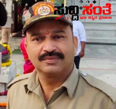 ಹೃದಯಾಘಾತದಿಂದ  ಪೊಲೀಸ್ ಕಾನ್ಸ್‌ಟೇಬಲ್‌  ನಿಧನ – ಕರ್ತವ್ಯ ಮುಗಿಸಿಕೊಂಡು ಮನೆಗೆ ತೆರಳುತ್ತಿದ್ದ ಸಮಯದಲ್ಲಿ ಮೃತಪಟ್ಟ ಸಿದ್ದಪ್ಪ…..