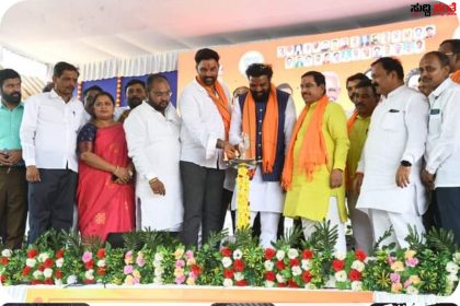 ಹುಬ್ಬಳ್ಳಿಯಲ್ಲಿ ಯಶಸ್ವಿಯಾಗಿ ನಡೆಯಿತು BJP ಯ ST ಸಮಾಜದ ಮುನ್ನಡೆ ಸಮಾವೇಶ – ಪ್ರಹ್ಲಾದ್ ಜೋಶಿ ಗೆ ಬರುಪರಾಕ್ ಹೇಳಿದ್ರು ಪರಿಶಿಷ್ಠ ಸಮಾಜದದವರು…..ಸಾರ್ಥಕವಾಯಿತು