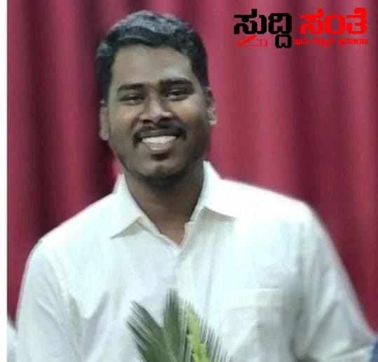 ಲೋಕಾಯುಕ್ತ ಬಲೆಗೆ ಬಿದ್ದ ಉಪನಿರ್ದೇಶಕ ಪ್ರವೀಣ ಜಾಧವ್ – ಕೈ ತುಂಬಾ ಸಂಬಳವಿದ್ದರೂ ಒಂದೂವರೆ ಲಕ್ಷ ಲಂಚ ತಗೆದುಕೊಳ್ಳುವಾಗ ಟ್ರ್ಯಾಪ್….. ಲೋಕಾಯುಕ್ತ ಬಲೆಗೆ ಬಿದ್ದ ಉಪನಿರ್ದೇಶಕ ಪ್ರವೀಣ ಜಾಧವ್ – ಕೈ ತುಂಬಾ ಸಂಬಳವಿದ್ದರೂ ಒಂದೂವರೆ ಲಕ್ಷ ಲಂಚ ತಗೆದುಕೊಳ್ಳುವಾಗ ಟ್ರ್ಯಾಪ್…..