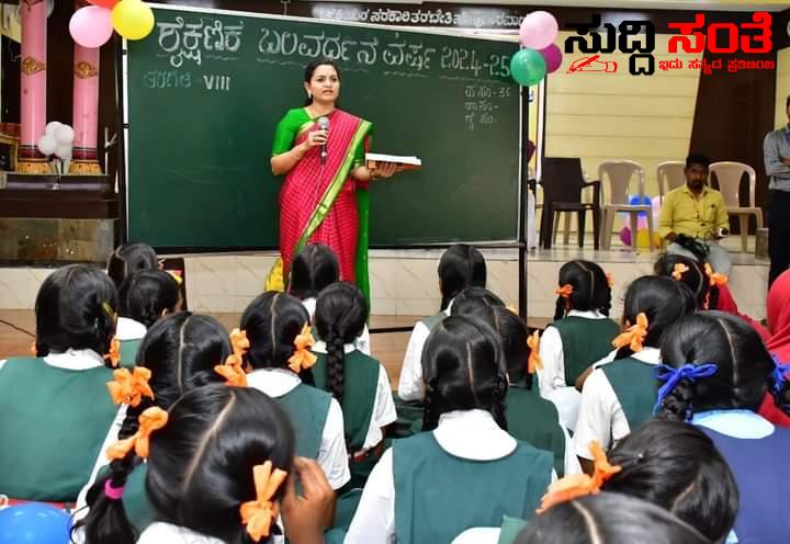 ರಾಜ್ಯದ ಸಮಸ್ತ ಪ್ರಾಥಮಿಕ ಶಾಲಾ ಶಿಕ್ಷಕರಿಂದ ರಾಜ್ಯ ನೌಕರರ ಸಂಘದ ಮುಖಂಡರಿಗೊಂದು ಮನವಿ – ರಾಜ್ಯದ ಸಮಸ್ತ ಪ್ರಾಥಮಿಕ ಶಾಲಾ ಶಿಕ್ಷಕರು ಸಂಘದ ಮುಖಂಡರಿಗೆ ಮಾಡಿಕೊಂಡ ಮನವಿ ಏನು ನೋಡಿ…..