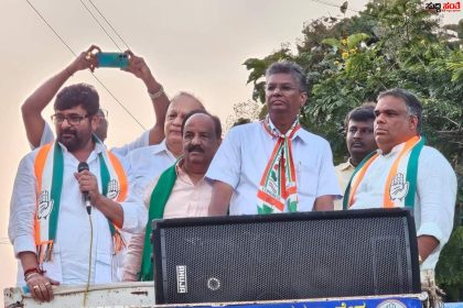 ಉಪ ಚುನಾವಣಾ ಪ್ರಚಾರದ ಅಖಾಡಕ್ಕಿಳಿದ ಶಾಸಕ ಎನ್ ಹೆಚ್ ಕೋನರೆಡ್ಡಿ – ಸಚಿವ ಸತೀಶ್ ಜಾರಕಿಹೋಳಿ,ಶಾಸಕ ವಿನಯ ಕುಲಕರ್ಣಿ ಯವರೊಂದಿಗೆ ಯಾಸೀರ್ ಪಠಾಣ್ ಪರ ರೋಡ್ ಶೋ ಮತಯಾಚನೆ ಮಾಡಿದ NHK…..