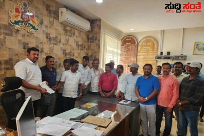 ಸರ್ಕಾರಿ ನೌಕರರ ಮೇಲೆ ಹಲ್ಲೆ ಖಂಡನೆ ಪ್ರತಿಭಟನೆ – ನೌಕರ ಸಂಘದ ಅಧ್ಯಕ್ಷ ನಂದೀಶ್ ನೇತೃತ್ವದಲ್ಲಿ ಪ್ರತಿಭಟನೆ ಮನವಿ…..