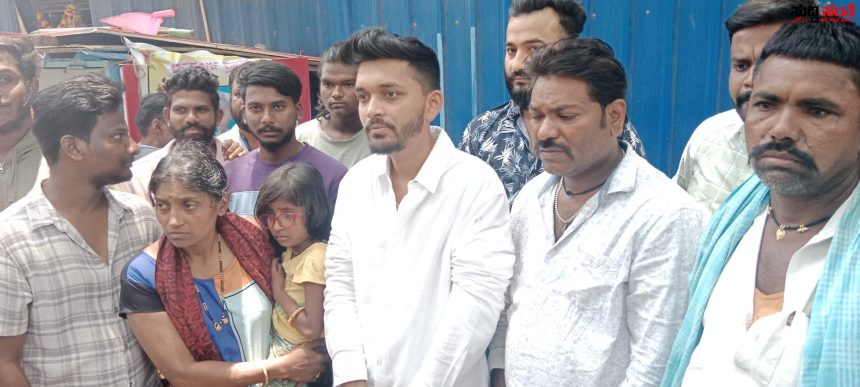 ಮೃತ ಬಾಲಕಿಯ ಸಹೋದರಿಯ ಶೈಕ್ಷಣಿಕ ಜವಾಬ್ದಾರಿ ಹೊತ್ತುಕೊಂಡ KGP ಫೌಂಡೇಶನ್ – ಮೃತ ಬಾಲಕಿಯ ಪೋಷಕರಿಗೆ ಸಾಂತ್ವನ ಹೇಳಿ ಬಾಲಕಿಯ ಸಹೋದರಿಯ ಸಂಪೂರ್ಣ ಜವಾಬ್ದಾರಿ ಹೊತ್ತುಕೊಂಡು ಆಸರೆಯಾಗಿ ನೆರವಾದ ಶ್ರೀಗಂಧ ಶೆಟ್…..